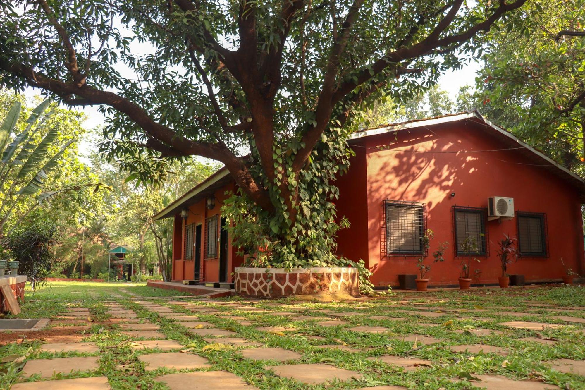 The Rippling Edge - River Front Property Karjat Exteriör bild